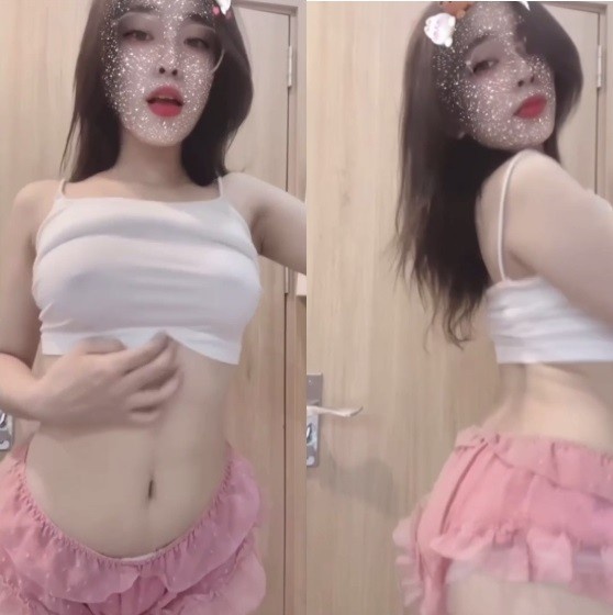 Thùy Dương ngực căng mọng hay rên la